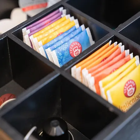 Kingsize Bett, Balkon, Arbeitsplatz, Netflix Appartement Pforzheim